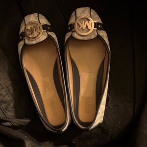 Michael Kors Women's Blue and Cream Loafers